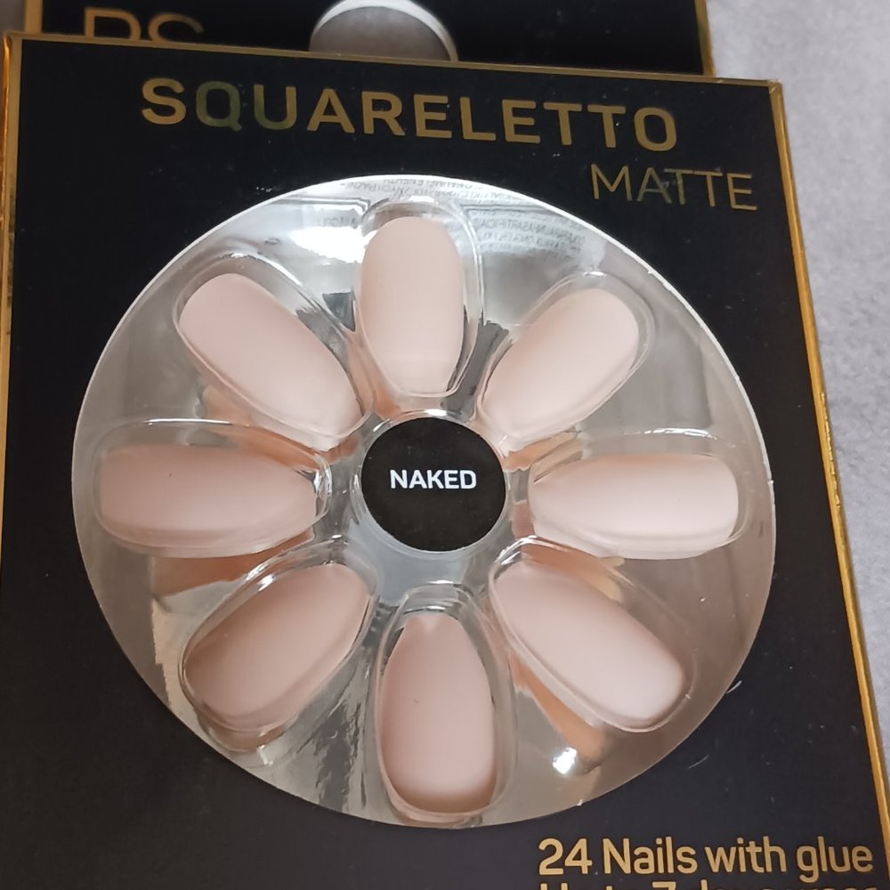NWT! 4 Sets Of Nails - Picture 5 of 7